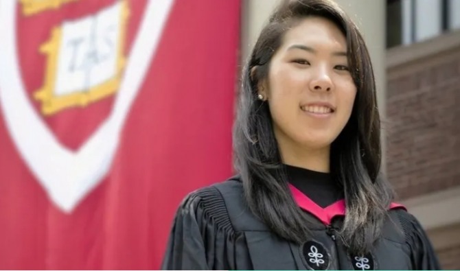 하버드대 재학 시절의 애니 박. 사진=애니 박