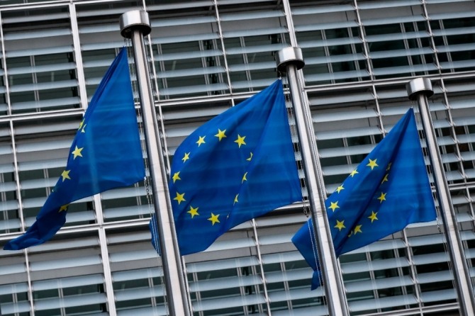 유럽연합(EU) 재무장관들이 16일 브뤼셀에서 열린 회의에서 만장일치로 암호화폐 자산 시장(MiCA) 규제를 채택하기로 결정했다사진=. 로이터