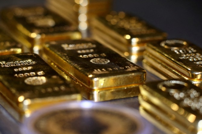 러시아는 전쟁 자금을 조달하기 위해 보유한 금을 싸게 내다팔고 있다. 사진=로이터