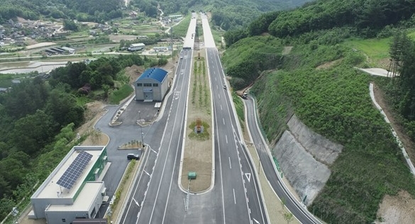 고속국도 제400호 수도권제2순환고속도로 조안IC~양평IC 구간 전경 사진