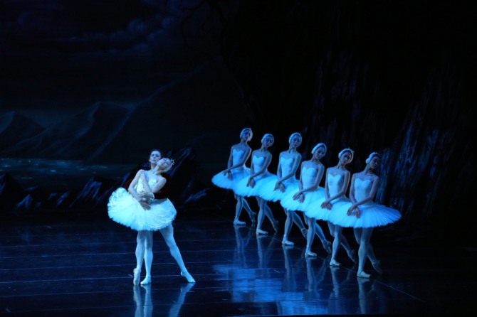 2021백조의호수(인천)홍향기,콘스탄틴 노보셀로프 -ⓒ Universal Ballet_ Photo by Kyoungjin Kim