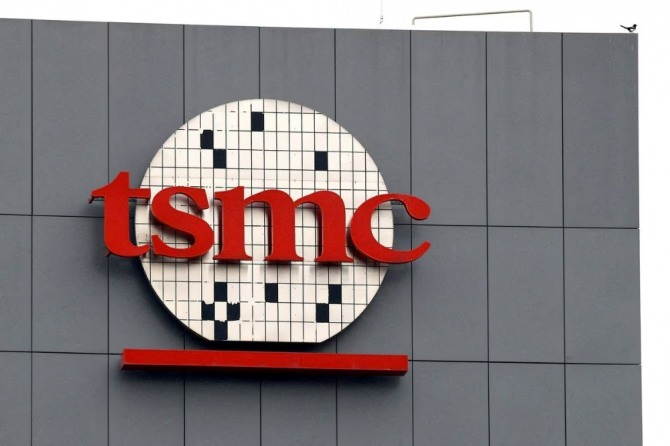 대만 타이난에 있는 TSMC 로고. 사진=로이터