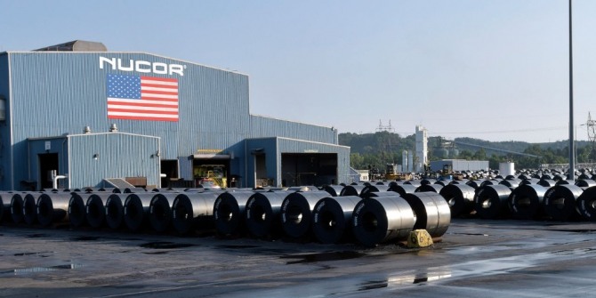 미국 철강업체 뉴코는 웨스트버지니아 공장 전력 공급 송전선 건설 허가를 획득했다. 사진=AP/뉴시스