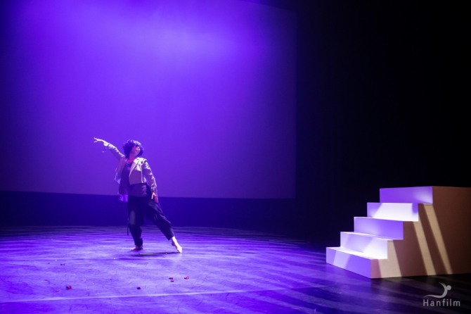 최효진 안무의 'White Night'