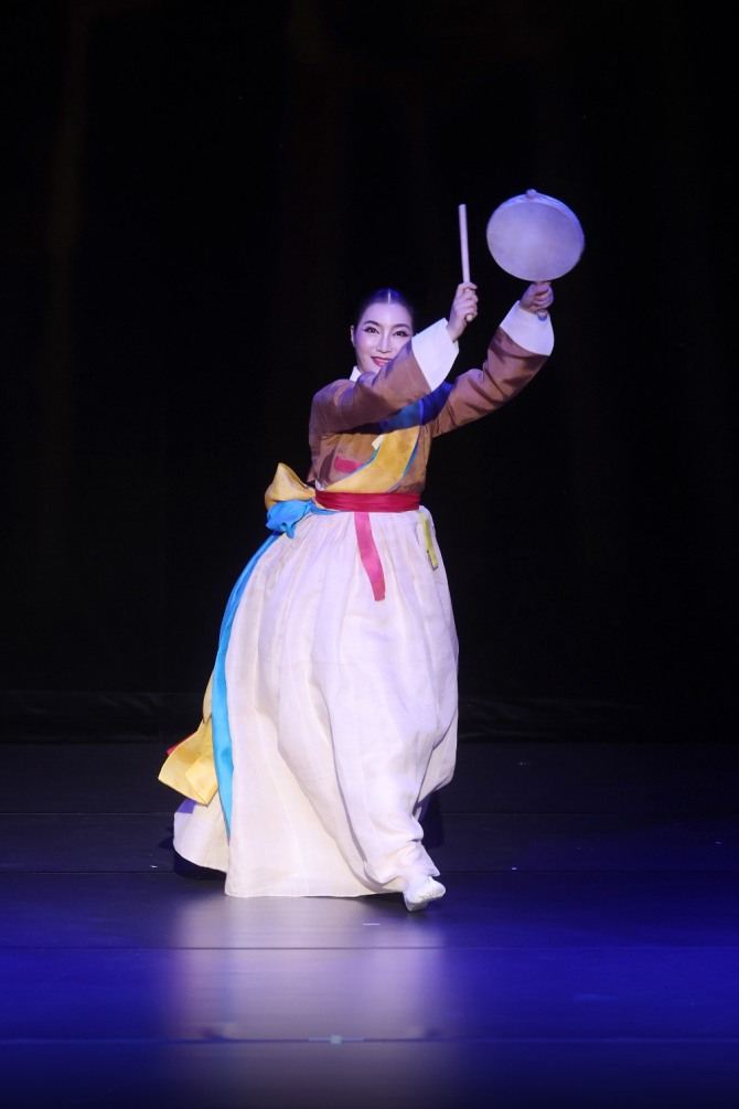 이소정 연희의 '소고춤'