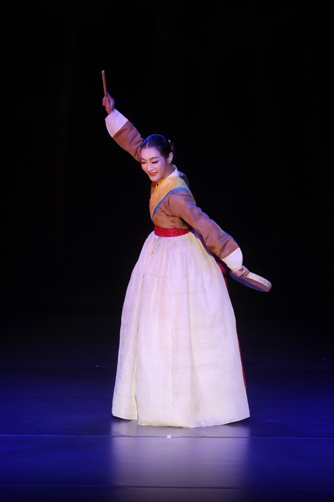 이소정 연희의 '소고춤'