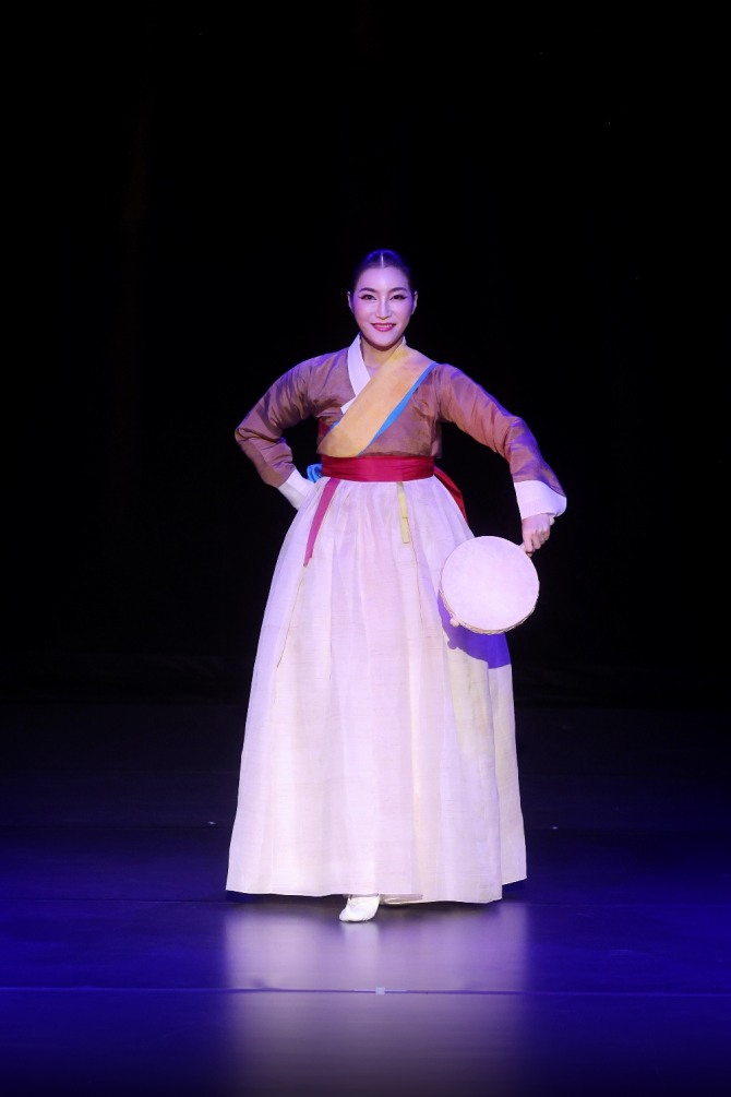 이소정 연희의 '소고춤'