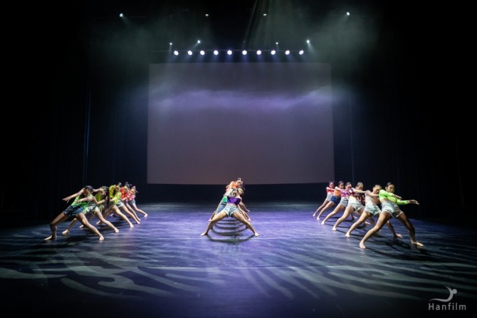 최효진 안무의 '데미안'