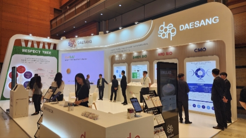 12일 서울 강남구 코엑스에서 진행된 바이오플러스-인터펙스 코리아 2023에 대상이 부스를 세우고 자사 바이오산업을 홍보하고 있다. 사진=글로벌이코노믹 이재현 기자