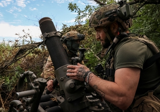 우크라이나군이 미국에서 제공받은 집속탄을 사용하기 시작했다.  