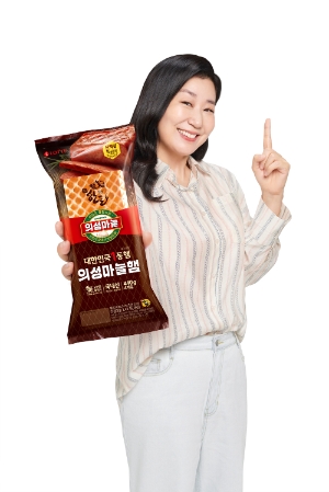 롯데웰푸드 의성마늘햄 광고모델 배우 라미란. 사진=롯데웰푸드