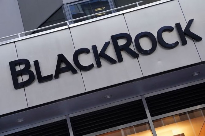 세계 최대 투자 회사 중 하나인 블랙록(BlackRock)이 미국 비트코인(BTC) 5대 채굴 업체 중 4개 업체에서 2대 주주로 급부상했다. 사진=로이터