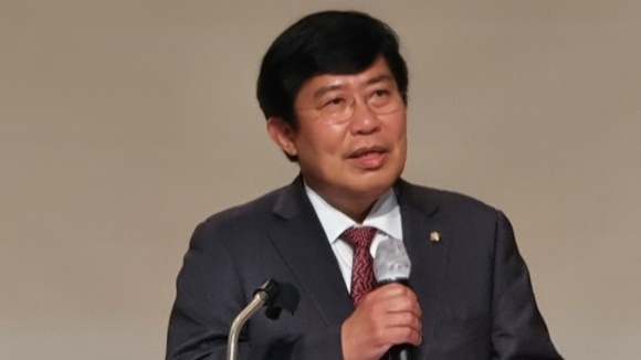 윤창현 의원은 증권회사 간 경쟁을 촉진 시켜 신용융자 이자율을 낮춰야 한다. 고객이 맡긴 예탁금에도 더 높은 금리를 지급할 수 있는 안도 마련해야 할 때다고 강조했다.   사진=시티저널