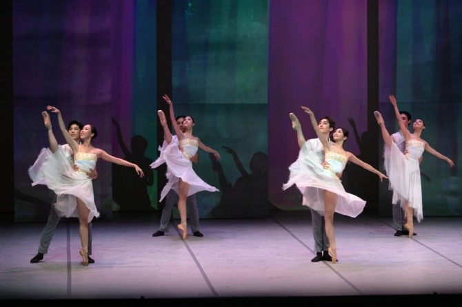 '안중근 천국에서의 춤'