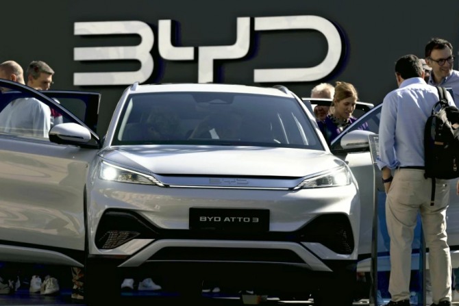 독일 뮌헨에서 열린 모터쇼에서 중국 전기차업체 비야디의 신형 자동차가 전시되어 있다. 사진=AP/뉴시스