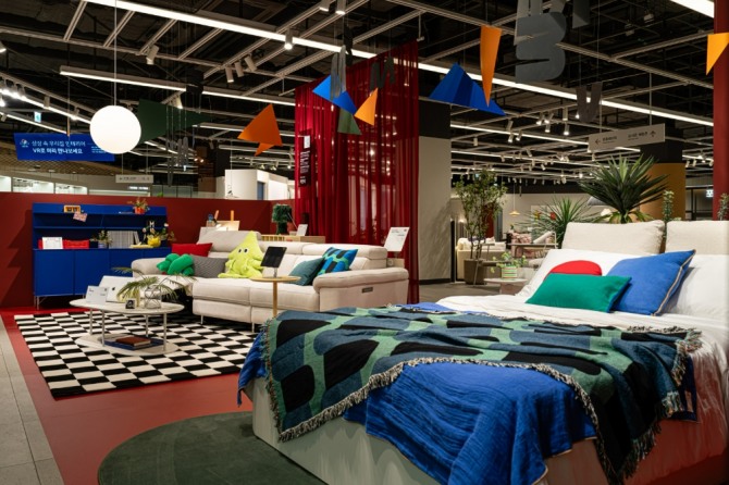 한샘디자인파크 스타필드안성점 리뉴얼 오픈, 맟춤·체험형 홈퍼니싱 전시를 강화했다.  /사진=한샘