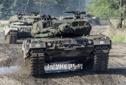 미국의 주력 전차 에비브람스가 우크라이나에 도착했다. 사진=본사 자료