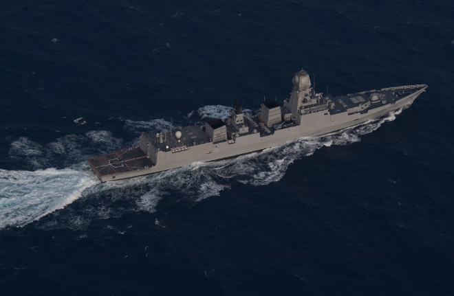 인도 해군 소속 콜카타(Kolkata)급 스텔스 유도 미사일 구축함 INS 콜카타함(D 63)이 2020년 11월 17일(현지시각) 북아라비아해에서 열린 해상훈련 ‘말라바르 2022(Malabar 2020)’에 참가해 아리바아해를 항해하고 있다. 사진=미 해군(https://www.navy.mil)