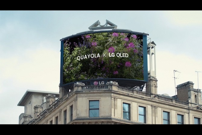 런던 피카딜리 광장의 대형전광판에서 예고 영상을 상영하고 있는 모습. 사진=LG전자