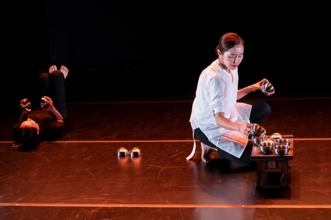 이지은 안무의 현대무용 '1인'