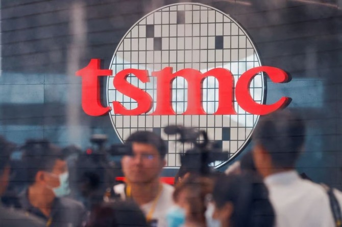 세계 최대 반도체 파운드리 업체 대만 TSMC  등이 미국에서 심각한 인력난으로 어려움을 겪고 있다. 사진=로이터