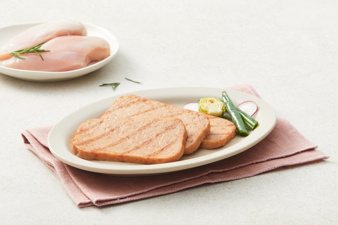 스팸 닭가슴살 신제품  /사진=CJ제일제당