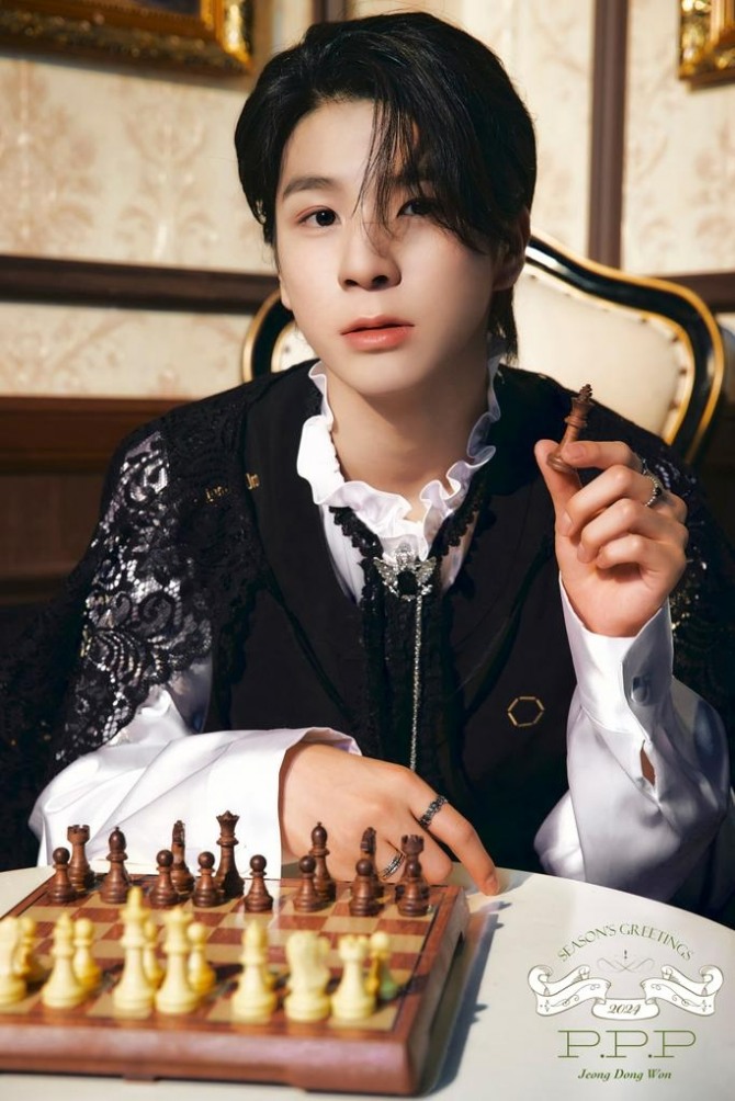 정동원 시즌그리팅 프리뷰  /사진=쇼플레이엔터테인먼트