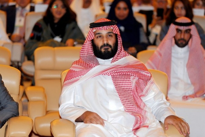 사우디아라비아 실권자 모함마드 빈 살만(MBS) 왕세자가 사우디를 신재생 에너지 산업의 중심지로 만드는 전략을 추진하고 있다. 사진=로이터