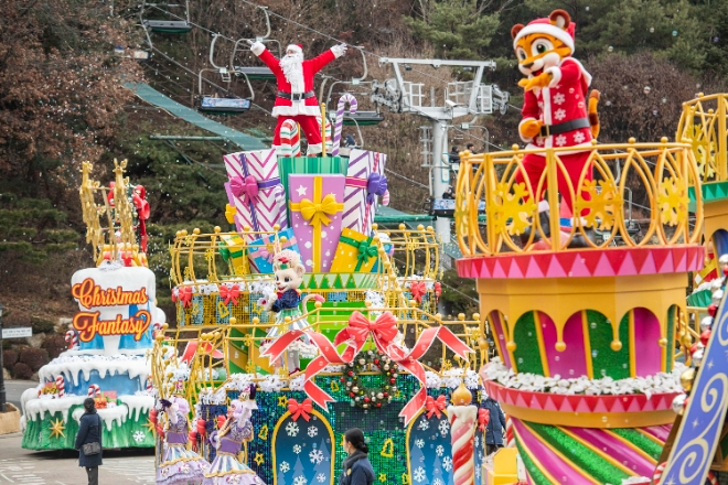 블링블링 X-Mas 퍼레이드  /사진=에버랜드