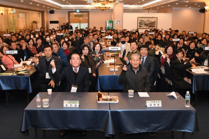 강화군 지역사회보장협의체가 '모두의 삶이 행복한 강화! 소통과 협력으로 함께 만드는 풍요로운 강화’라는 주제로 대표협의체, 실무협의체, 실무분과, 읍‧면 지역사회보장협의체 위원 150여 명이 참석한 가운데 진행됐다.  사진=강화군