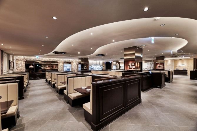 아웃백 스테이크하우스, 인천롯데점  /사진=bhc그룹