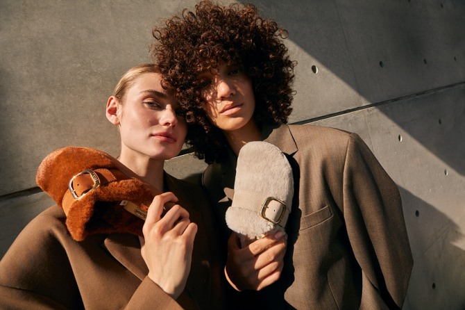 숄 퍼장식 크로그 샌들  /사진=삼성물산