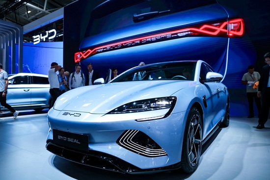 지난해 9월 독일 뮌헨에서 열린 2023 뮌헨 오토쇼 IAA 모빌리티 공식 개막에 앞서  전시된 중국 자동차 제조업체 비야디의 '비야디 실' 모습. 사진=로이터