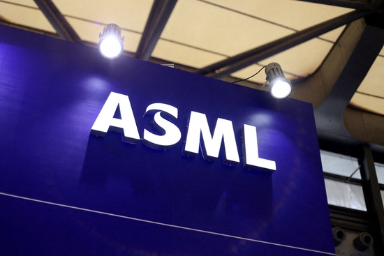 네덜란드 반도체 장비업체 ASML 로고. 사진=로이터