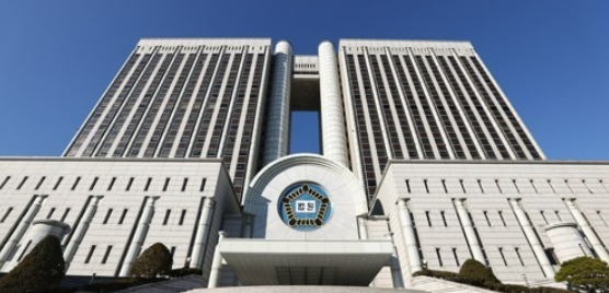 법원이 바지사장을 내세워 총 537억 원의 세금을 포탈한 강남 클럽 '아레나' 실소유주에게 징역 8년과 벌금 544억 원의 중형을 확정했다.  사진=연합뉴스