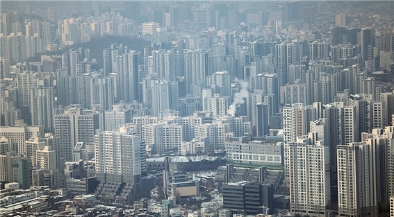 주택도시보증공사에 따르면 지난해 11월 서울 민간아파트 3.3㎡당 평균 분양가가 3415만원으로 집계됐다. 사진=연합뉴스