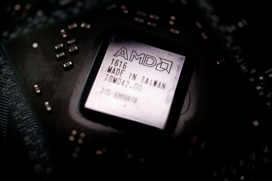AMD가 자사의 최신 보급형 APU 및 GPU를 삼성전자의 최신 4나노 공정으로 제조할 전망이다.  사진=로이터