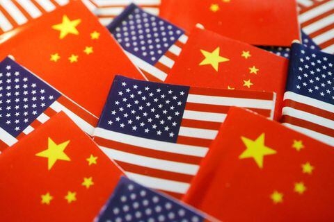 미국 국방부가 31일(현지시간) 중국 반도체 기업 YMTC 등을 '중국군과 연관된 기업' 명단에 올렸다. 사진=로이터