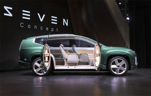 현대자동차 대형 전기 스포츠유틸리티차량 '아이오닉7'의 콘셉트카 '세븐'. 사진=현대차