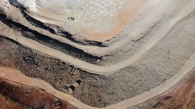 2023년 4월 18일 브라질 미나스 제라이스 주 이팅가의 그로타두 시릴로 광산에서 시그마 리튬 코퍼레이션 SGML.V 생산되고 있다. 사진=로이터