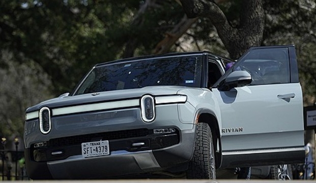 2023년 2월 22일 미국 텍사스주 오스틴에 리비안 SUV 차량이 보인다. 사진=AP/연합뉴스