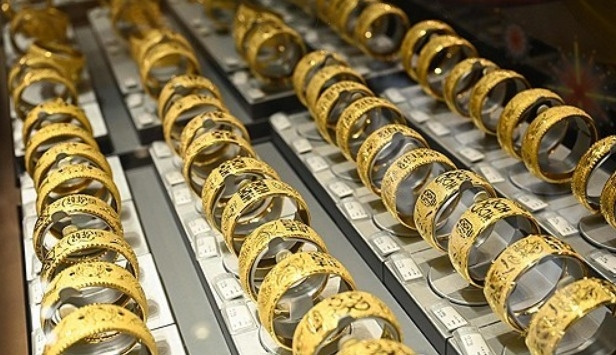 2024년 1월 26일 중국 광둥성의 매장에서 판매되는 금 보석. 사진=AFP/연합뉴스