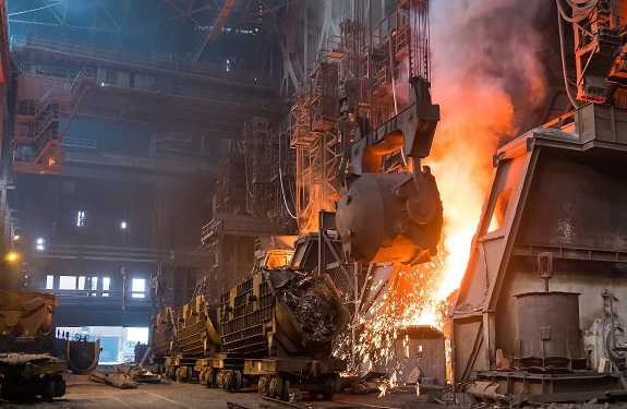 폴란드 철강 산업은 아시아 경쟁업체들의 공세로 회복이 불투명하다.