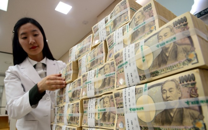 일본은행이 이자율을 조기 인상해야 한다는 주장이 총리의 전 경제 고문 입에서 나왔다. 사진=본사 자료