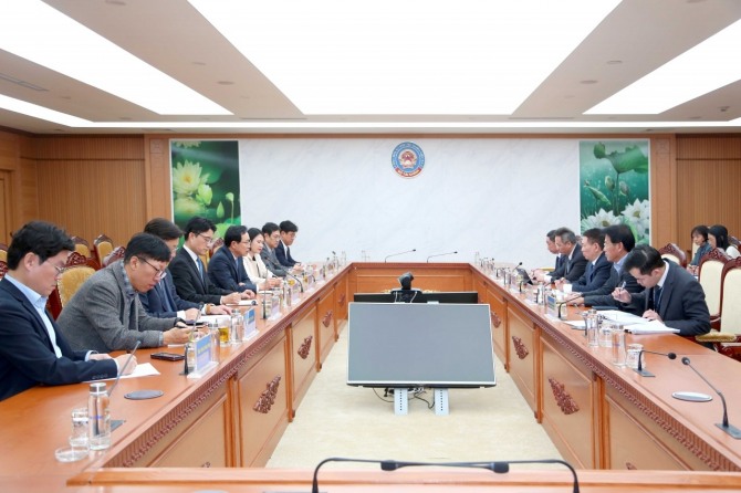 삼성그룹과 베트남 재무부 관계자들이 합동 회의를 개최하고 있다.