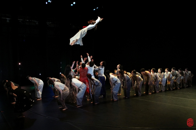 김주빈 안무의 '귀신날'