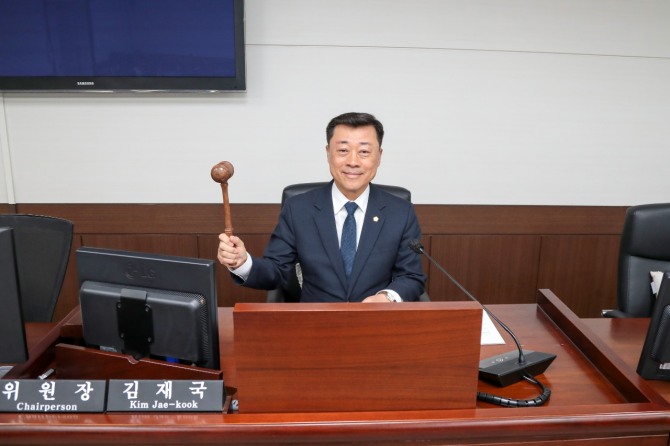 김재국 의원이 제289회 안산시의회 임시회 예산결산특별위원장에 선출됐다. 사진=안산시의회