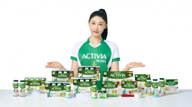 ‘액티비아(ACTIVIA)’가 지난해에 이어 올해도 배구선수 김연경을 브랜드 앰버서더로 발탁했다.  /사진=풀무원