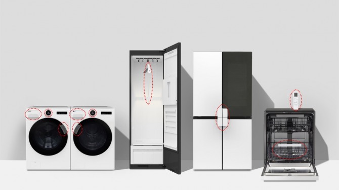 (사진 왼쪽부터) LG 컴포트 키트가 적용된 세탁기, 건조기, 스타일러, 냉장고, 식기세척기, 에어컨 리모컨(오른쪽 위). 사진=LG전자