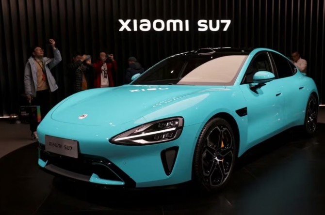 중국 스마트폰 업체 샤오미의 첫 전기자동차(EV) SU7이 이달부터 고객에게 인도된다. 사진=로이터